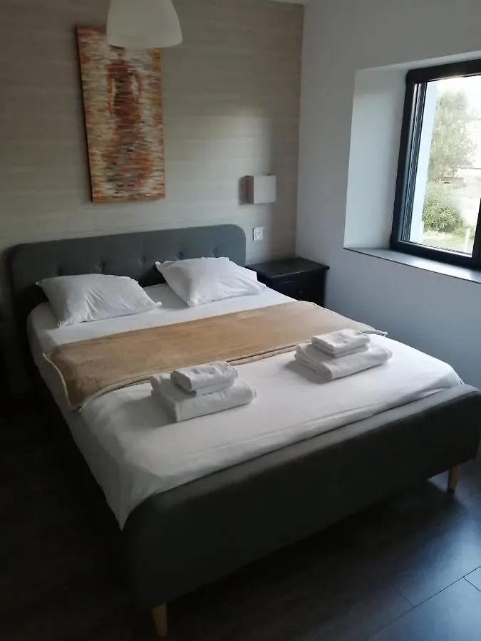 Holiday home Maison Toute Equipee 3 Chambres Avec Jardin Calme Et Spa Saint-Malo